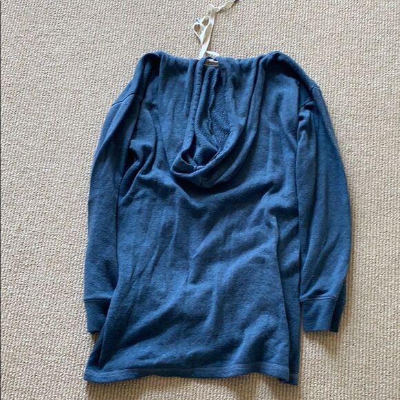 BP blue sweatshirt small with kangaroo pocket - Picture 4 of 4
